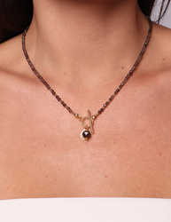 Schwarze Turmalin-Knopfhalskette mit Anhänger