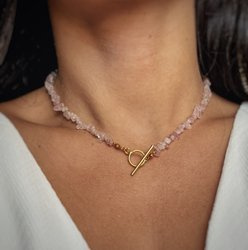 Naturstein-Halskette Rosenquarz vergoldeter Knebel