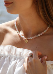 Morganit Naturstein vergoldetes Collier mit Anhänger