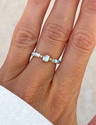 Elastischer Ring aus Larimar und vergoldetem Silber