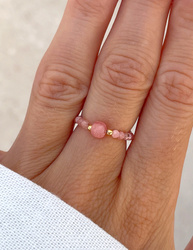 Elastischer Ring aus Rhodochrosit und vergoldetem Silber