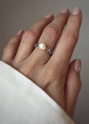 Elastischer Ring Natursteine Labradorit und Perle