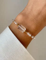 Armband aus Bergkristall und Hämatit in Goldfarbe